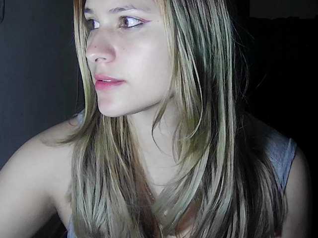 Elith20's BongaCams show and profile