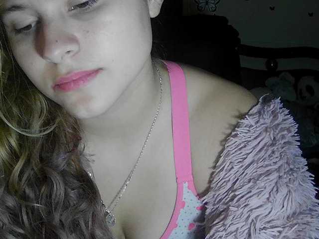 StarEli webcam bongacams model stream image