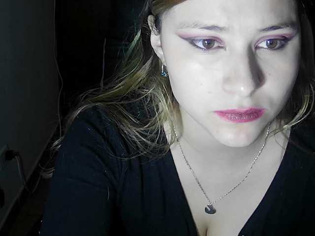 Elith20's BongaCams show and profile