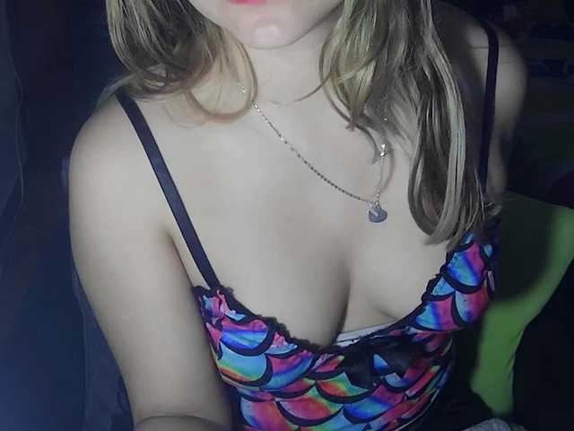 Elith20's BongaCams show and profile