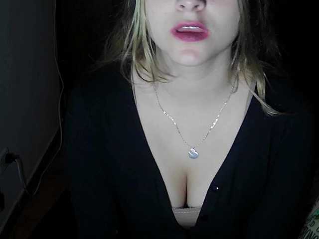 Elith20's BongaCams show and profile