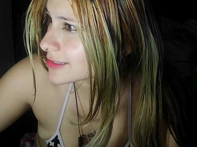 Elith20's BongaCams show and profile