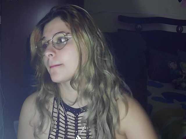 Elith20's BongaCams show and profile