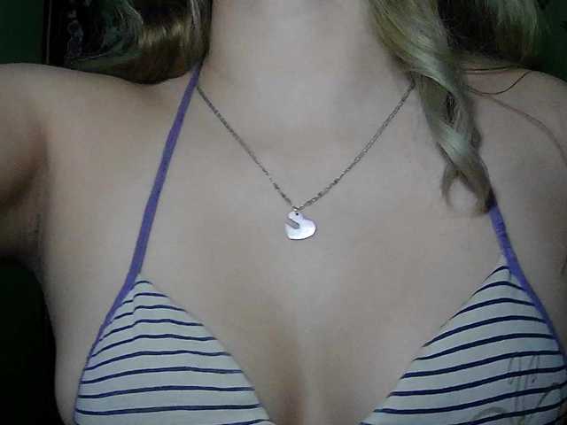 Elith20's BongaCams show and profile