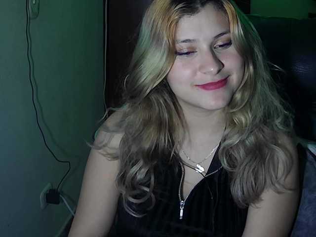 Elith20's BongaCams show and profile