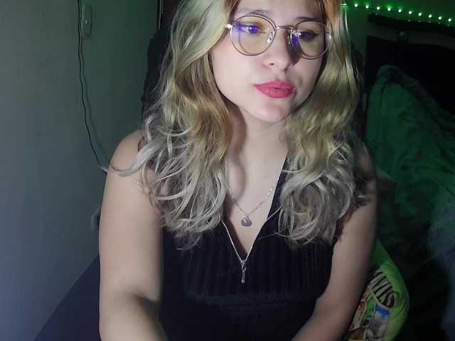 Elith20's BongaCams show and profile