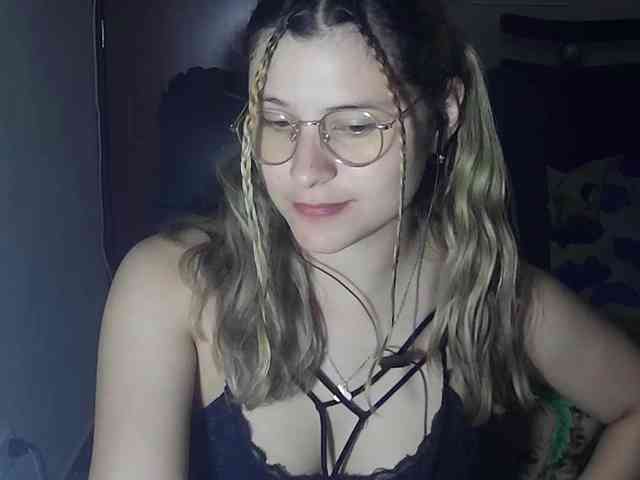 Elith20 Live Webcam on BongaCams
