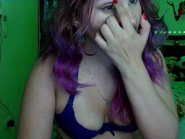 naked chatroom Elith20
