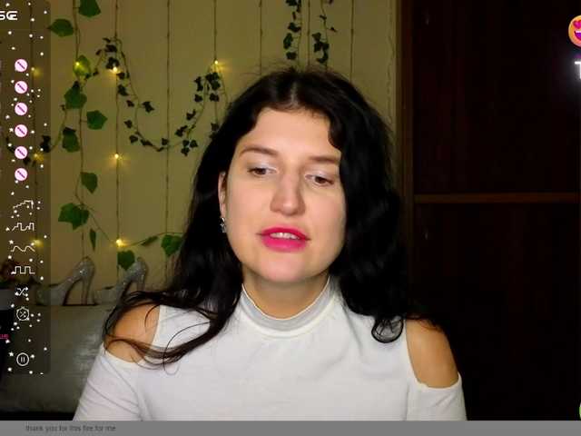 AliannaSoloKisses webcam