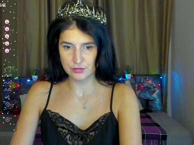 AliannaSoloKisses from BongaCams is Freechat