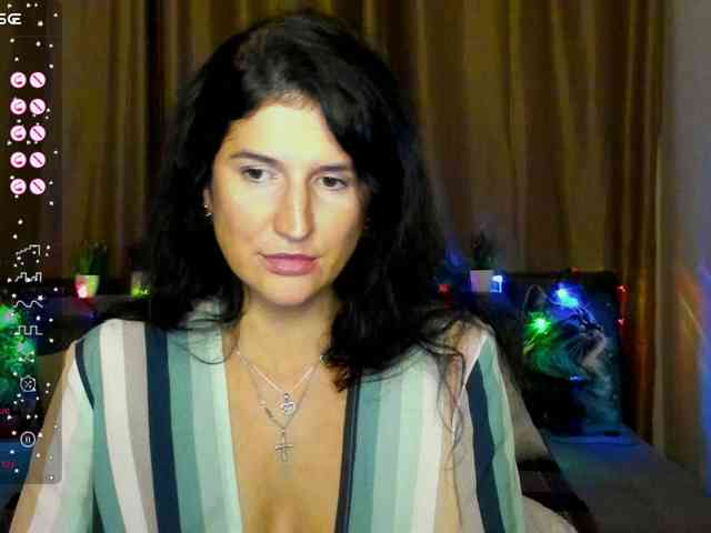 AliannaSoloKisses webcam