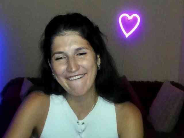 AliannaSoloKisses webcam