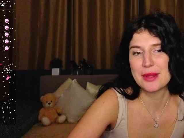 AliannaSoloKisses webcam