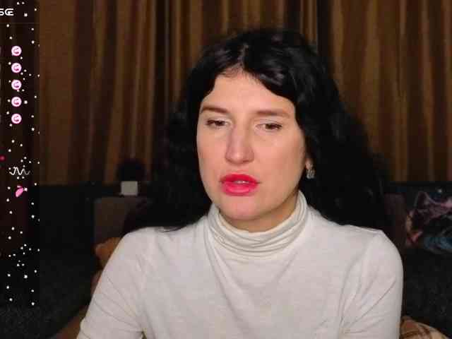 AliannaSoloKisses webcam