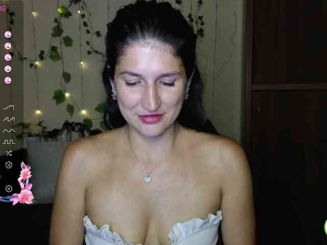 AliannaSoloKisses webcam