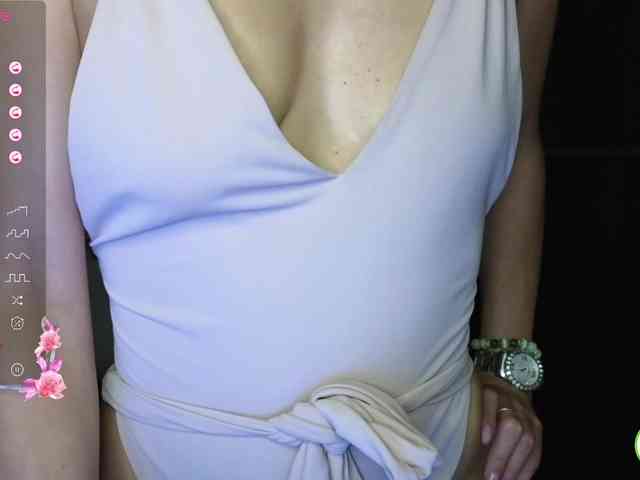 AliannaSoloKisses webcam
