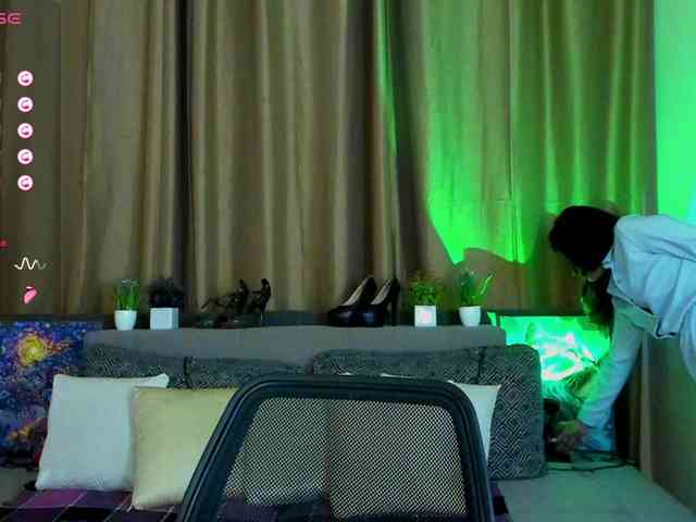 AliannaSoloKisses webcam