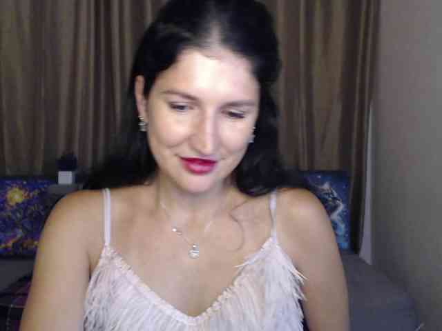 AliannaSoloKisses webcam