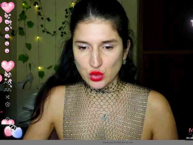 AliannaSoloKisses webcam