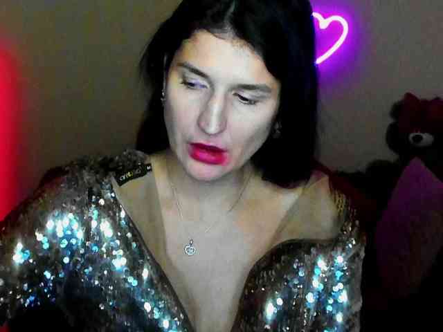 AliannaSoloKisses webcam