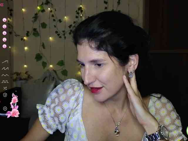 AliannaSoloKisses webcam