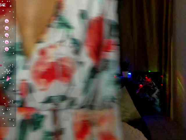 AliannaSoloKisses webcam