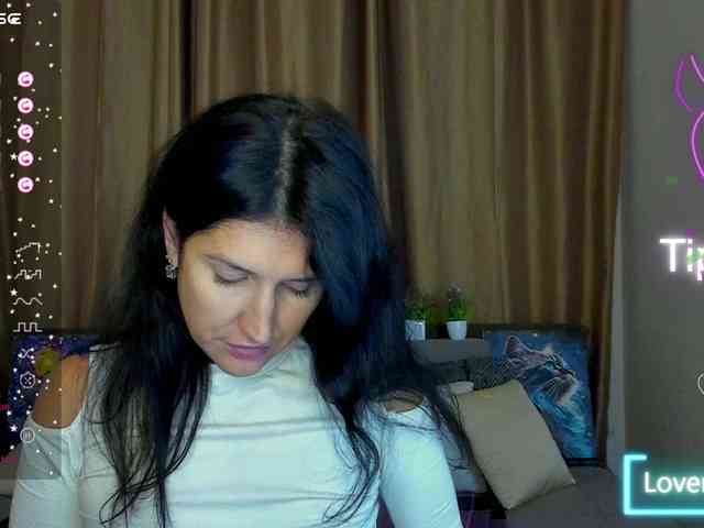 AliannaSoloKisses webcam