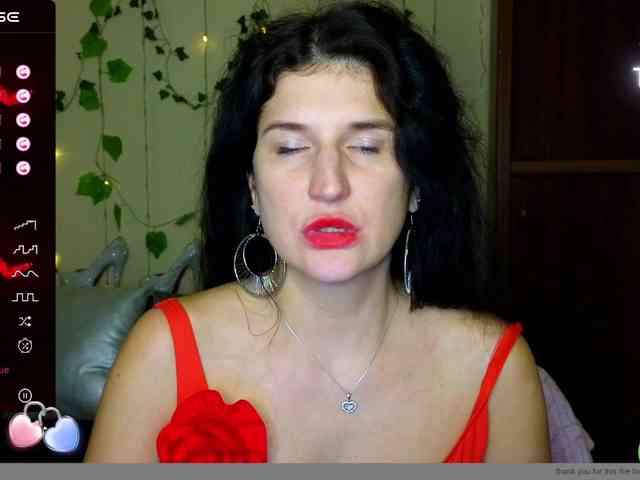 AliannaSoloKisses webcam