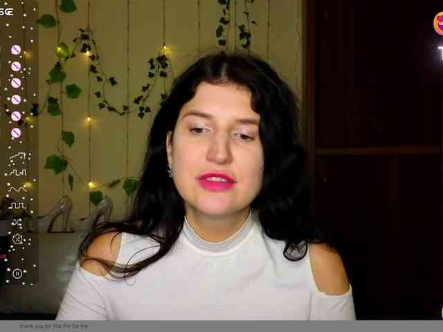 AliannaSoloKisses webcam