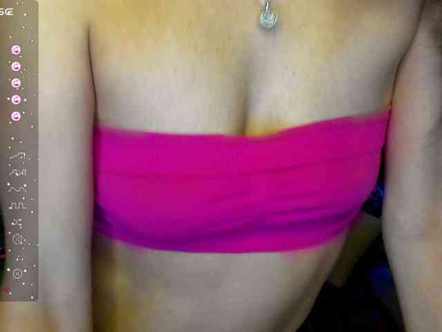 AliannaSoloKisses webcam