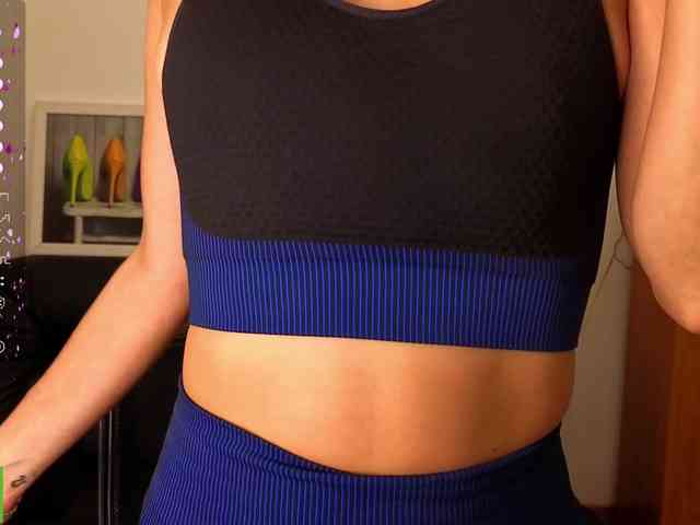 AliannaSoloKisses webcam