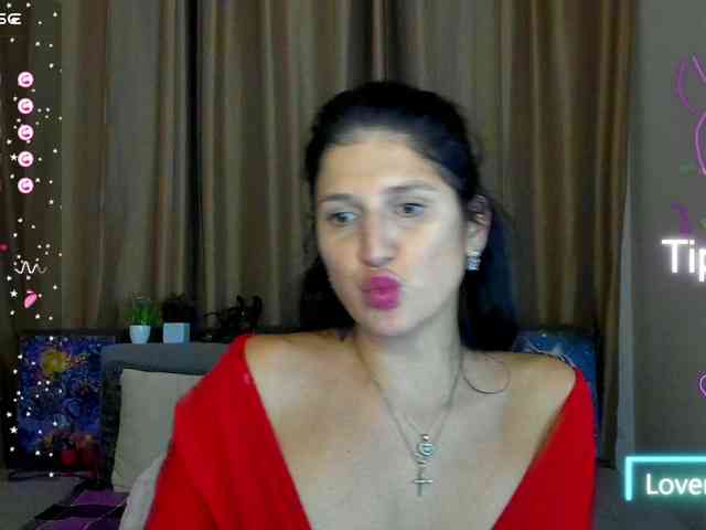 AliannaSoloKisses webcam