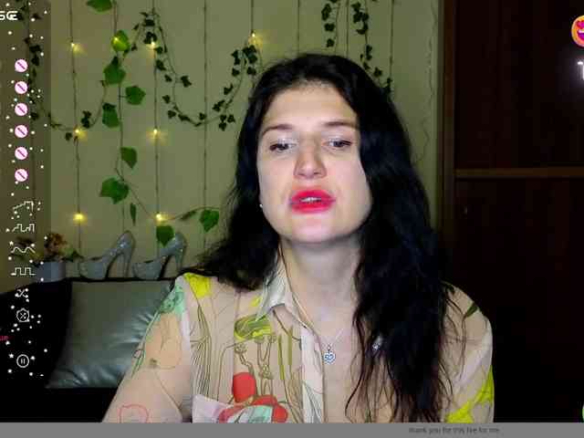 AliannaSoloKisses webcam