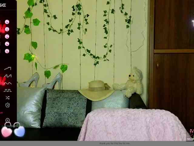 AliannaSoloKisses webcam