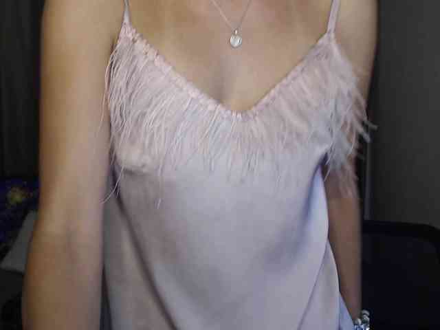 AliannaSoloKisses webcam