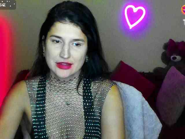 AliannaSoloKisses webcam