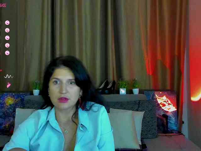 AliannaSoloKisses webcam
