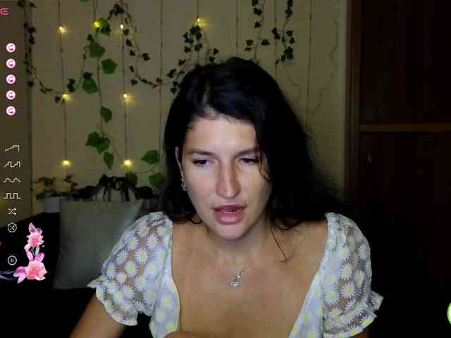 AliannaSoloKisses webcam