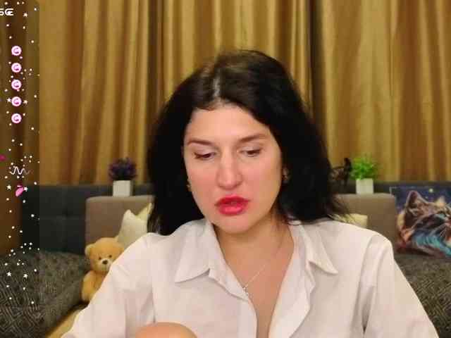 AliannaSoloKisses webcam