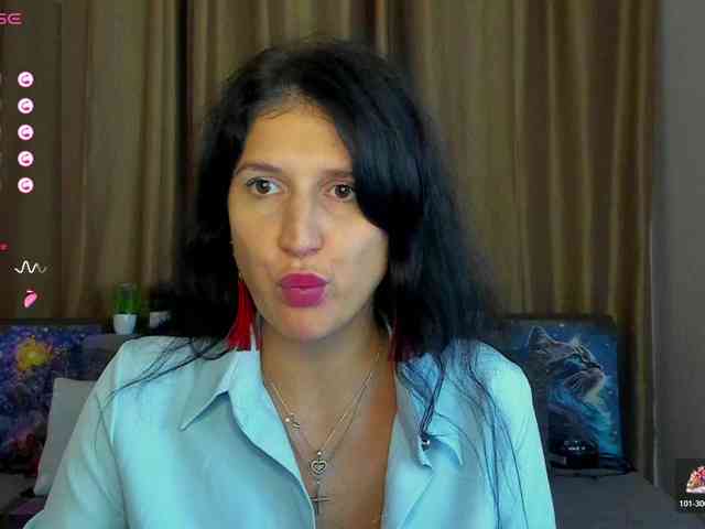 AliannaSoloKisses webcam