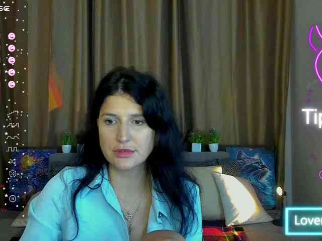 AliannaSoloKisses webcam