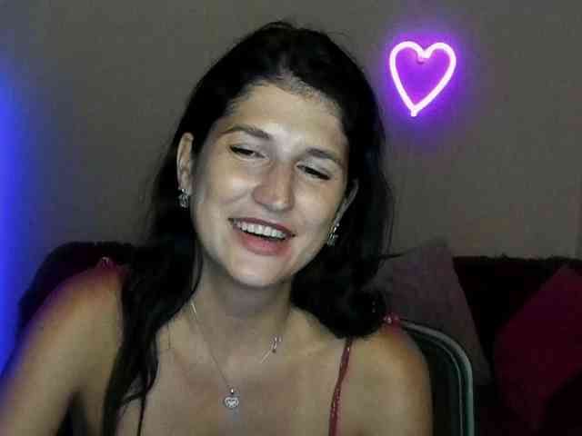 AliannaSoloKisses webcam