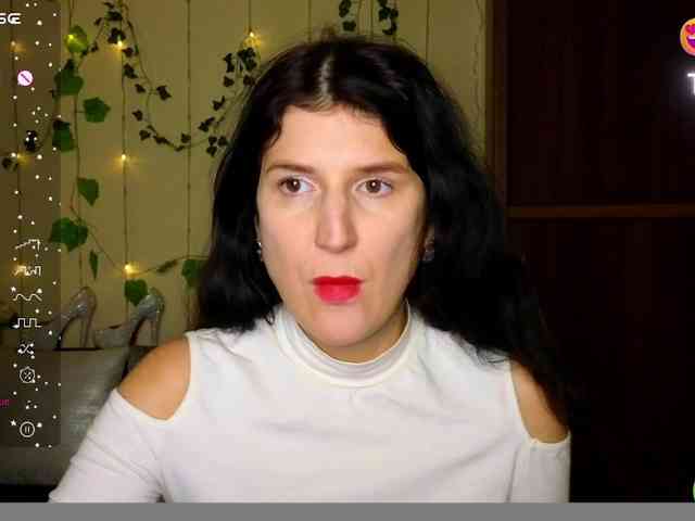 AliannaSoloKisses webcam