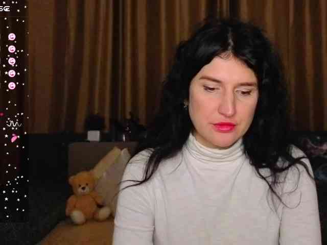 AliannaSoloKisses webcam