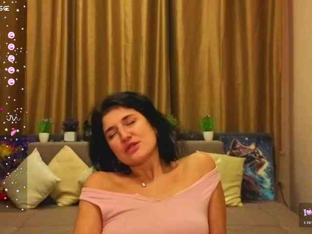 AliannaSoloKisses webcam