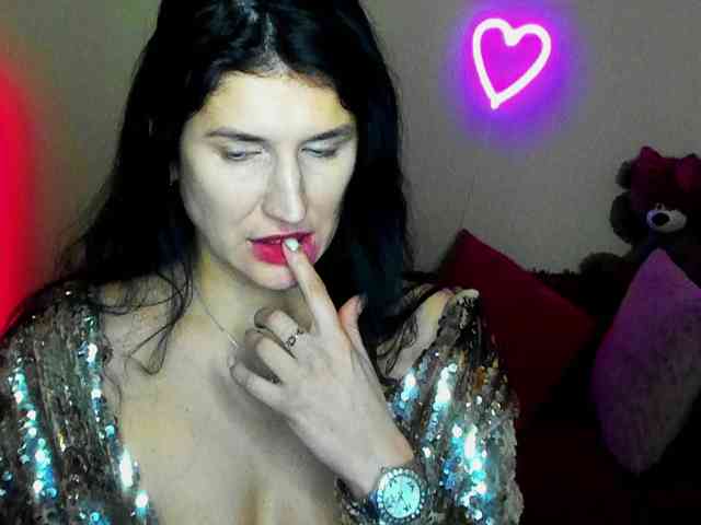 AliannaSoloKisses webcam