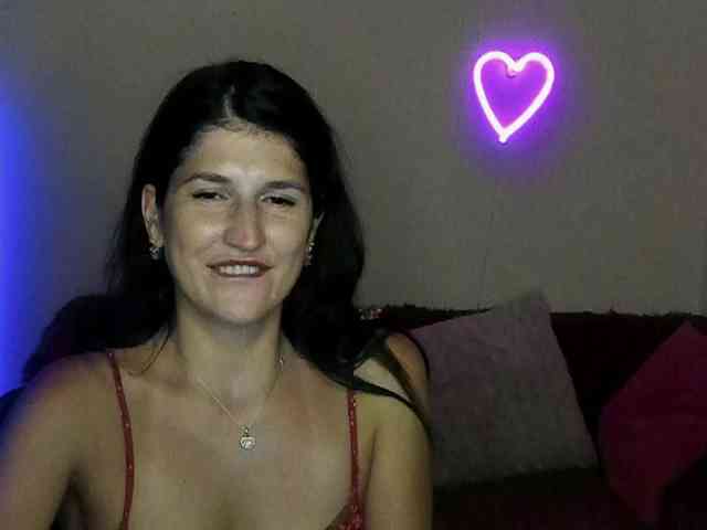 AliannaSoloKisses webcam