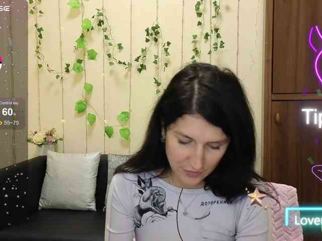 AliannaSoloKisses webcam