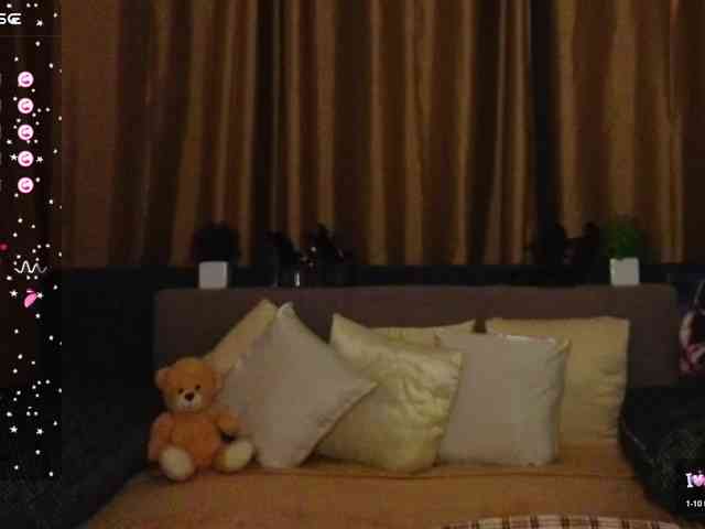 AliannaSoloKisses webcam