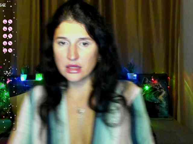 AliannaSoloKisses webcam